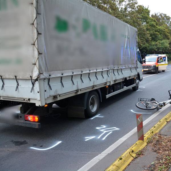 Hürth Unfall Lkw Elfjährige LAMPARTER
