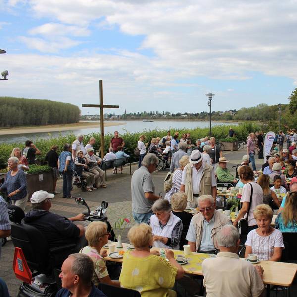 KP_Cafe_Rheinboulevard