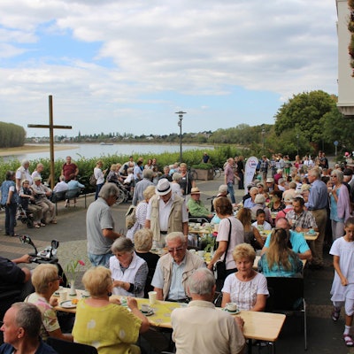 KP_Cafe_Rheinboulevard