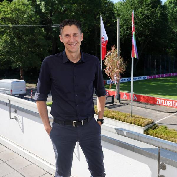 Keller_stehend
