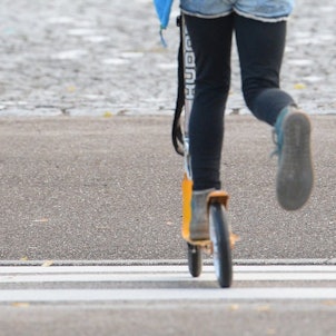 Kinder Tretroller dpa