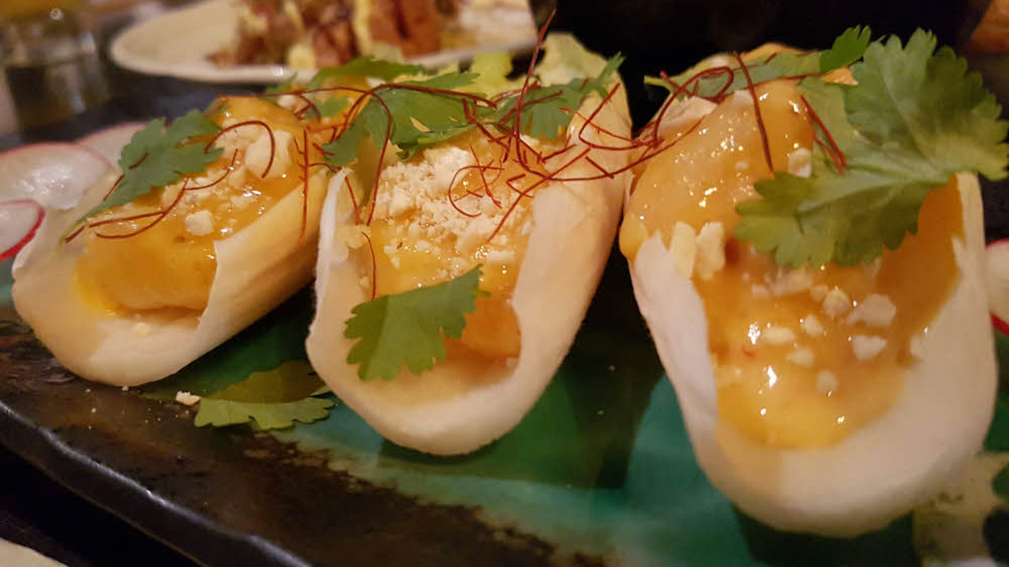 gefüllte Chicorée-Schiffchen