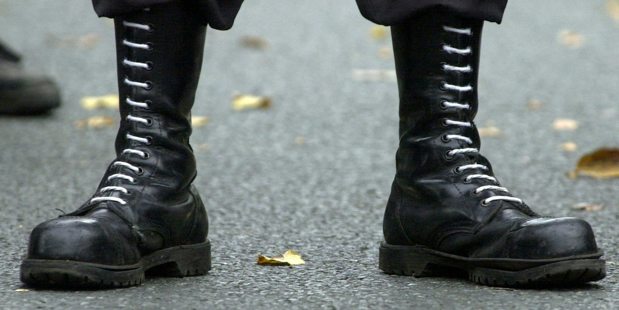 Springerstiefel Symbolbild