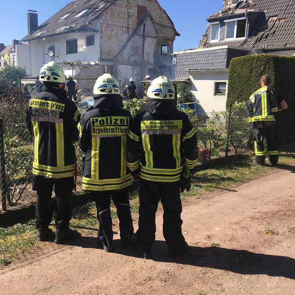 Brandermittler nach Explosion