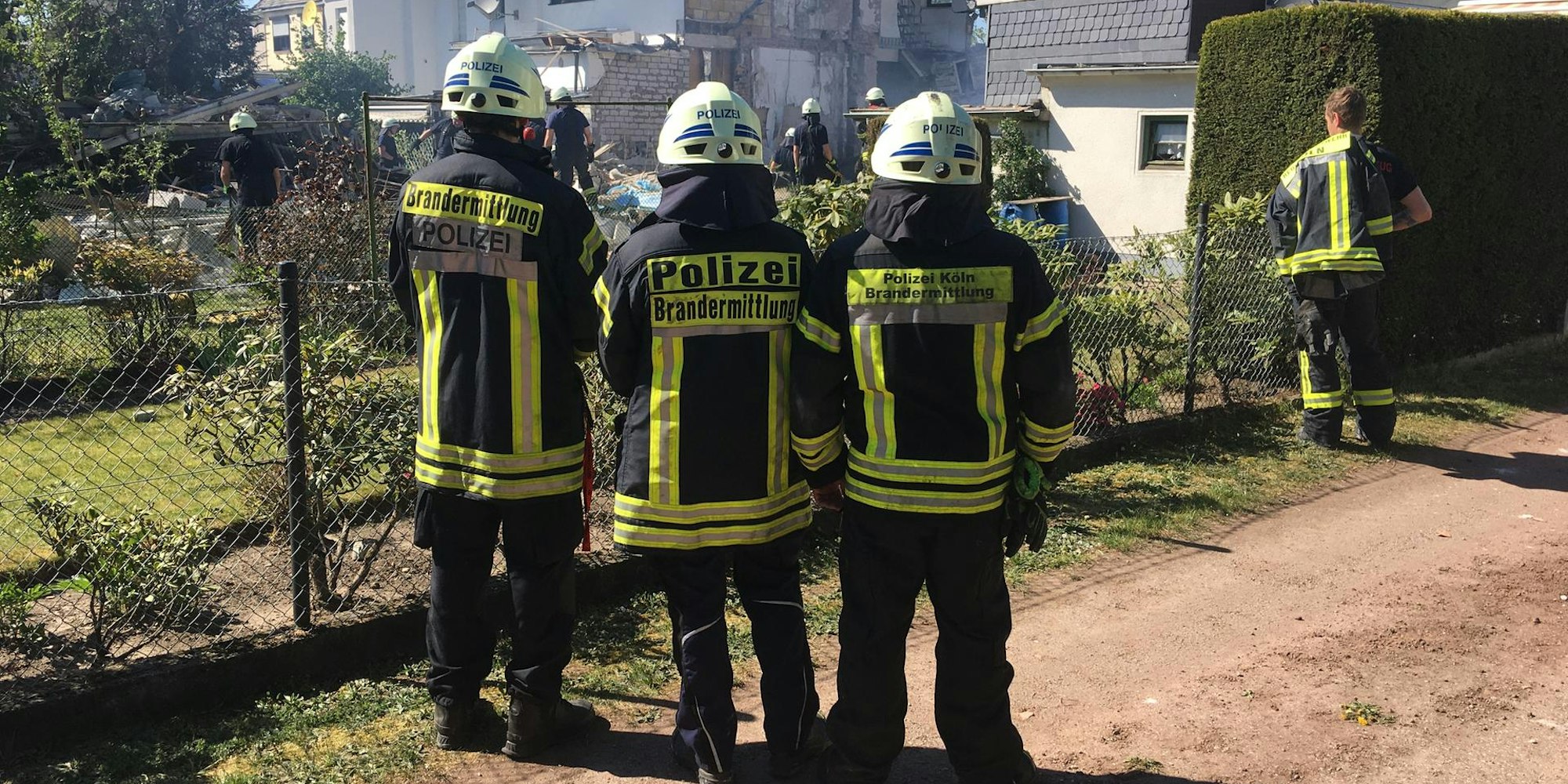 Brandermittler nach Explosion