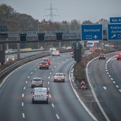 autobahn3_lev_rar_RLE_11192021ALF_4489