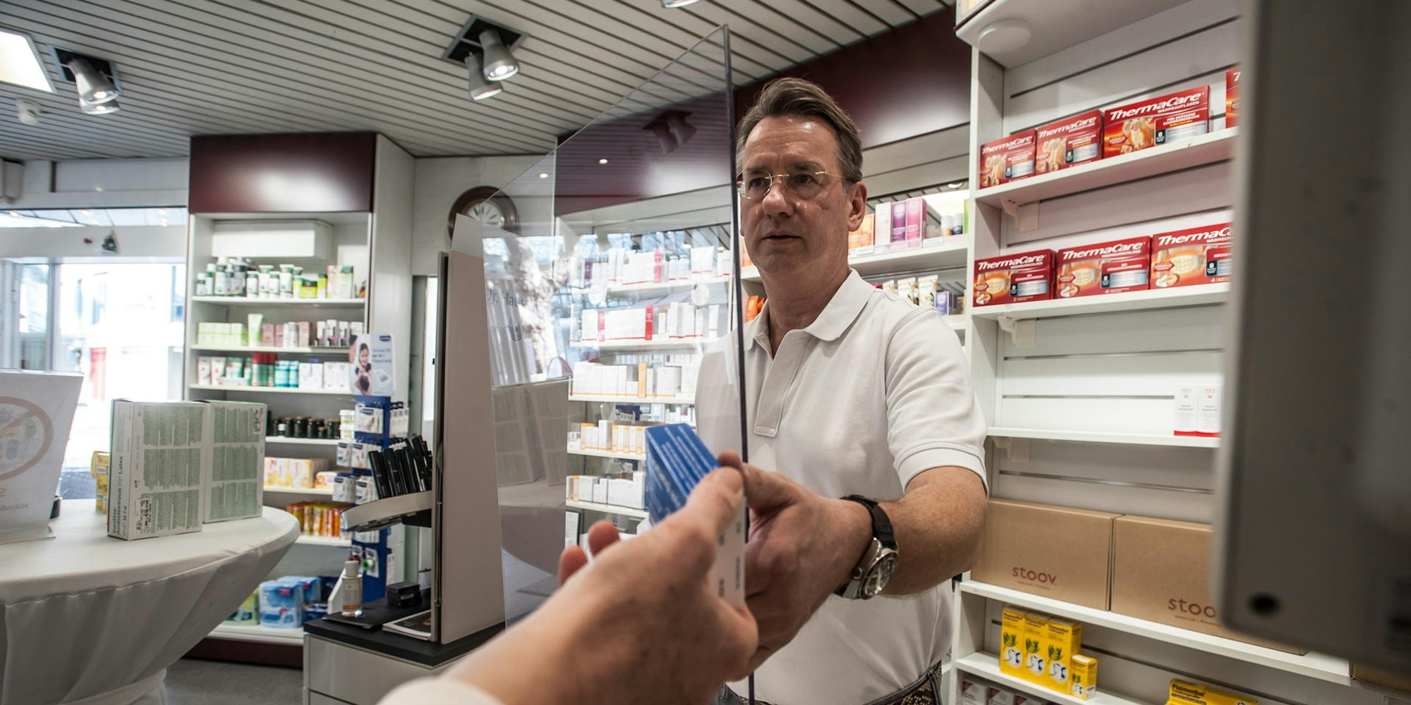 leverkusen-corona-apotheke-ALF_9290