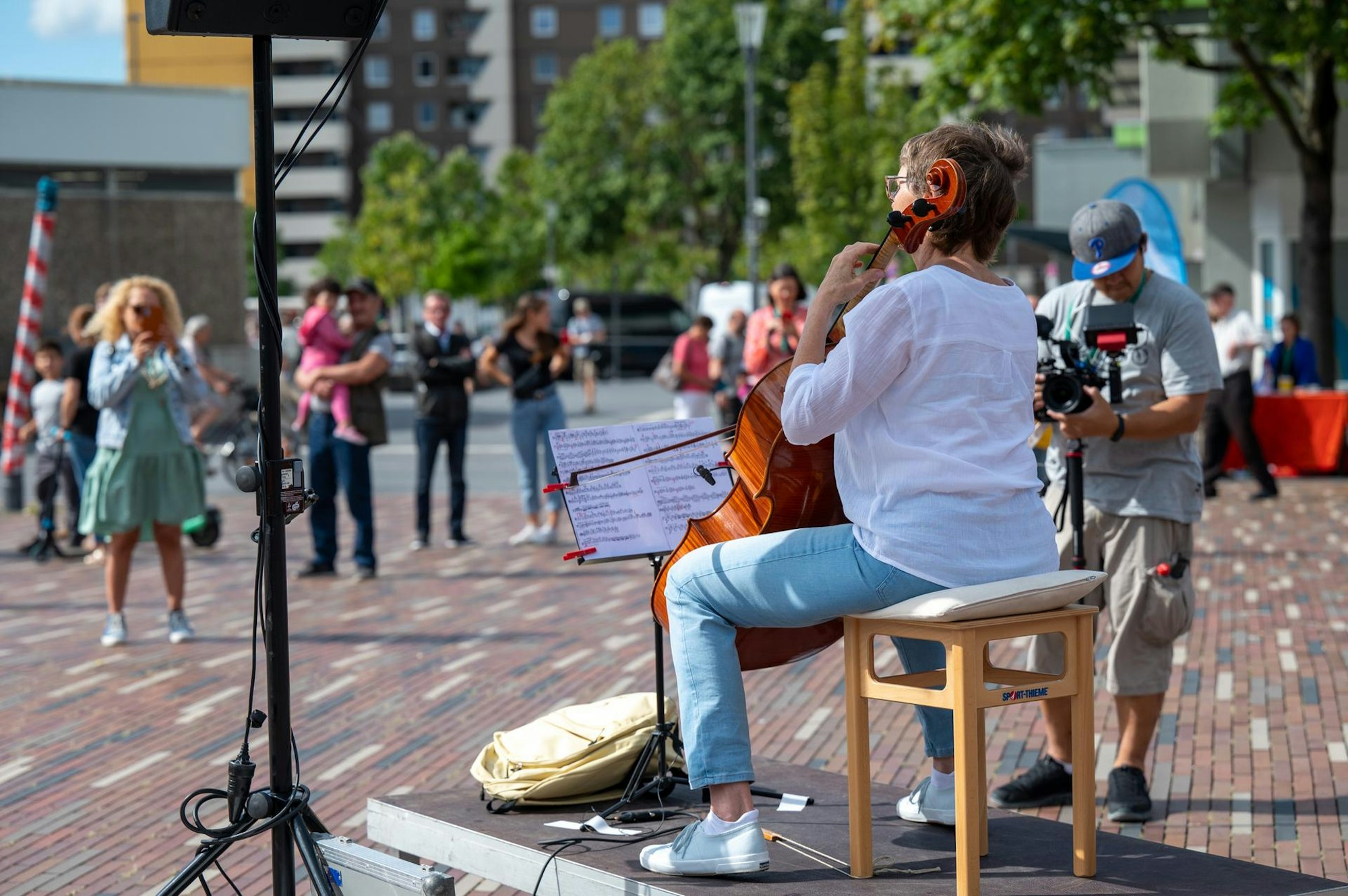 Cello Pariser Platz Köln
