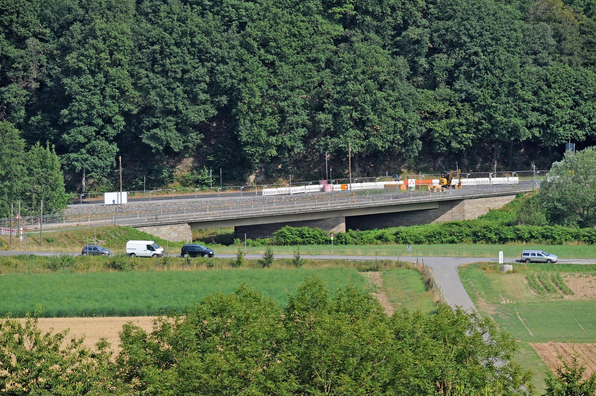 wu-bruecke-nesselrath_(1)