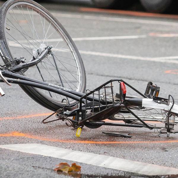 Radfahrer Unfall Symbol 061119