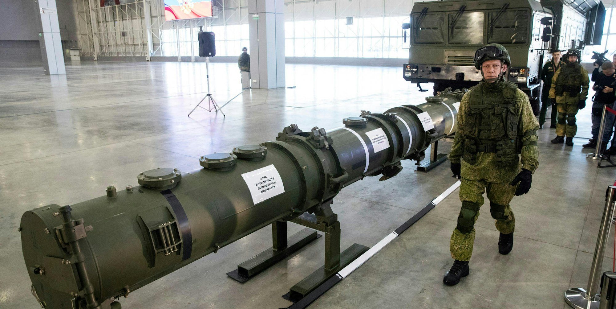 Russland Atomwaffen Symbol DPA 140422