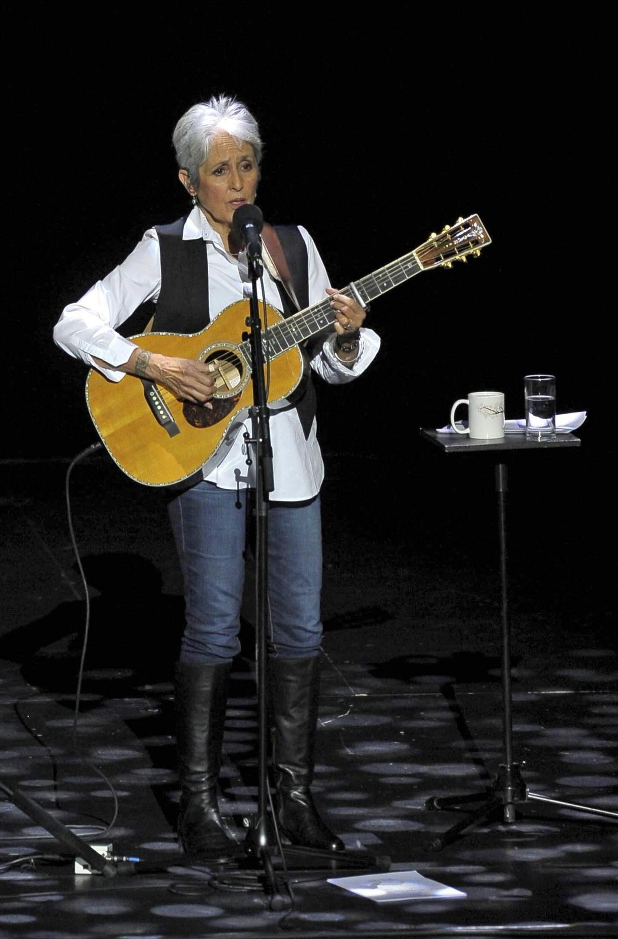 Joan Baez