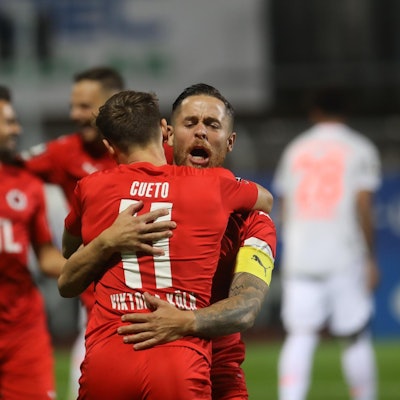 F6376AFC-F4F4-45A8-B05F-EE2169DDBAF6