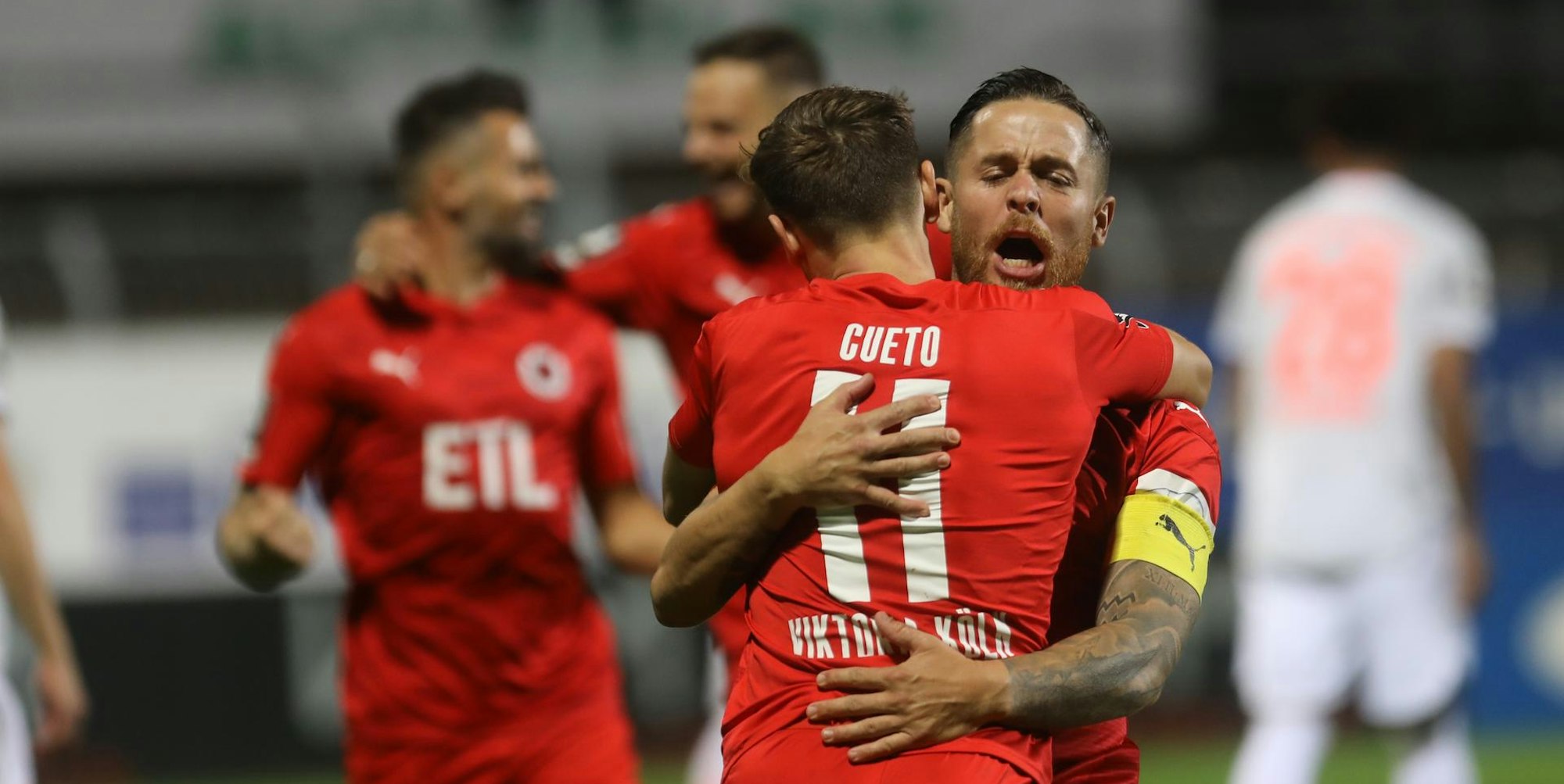 F6376AFC-F4F4-45A8-B05F-EE2169DDBAF6