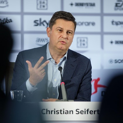 9CC8D728-5389-4F38-AD5E-A346C57B2FEE