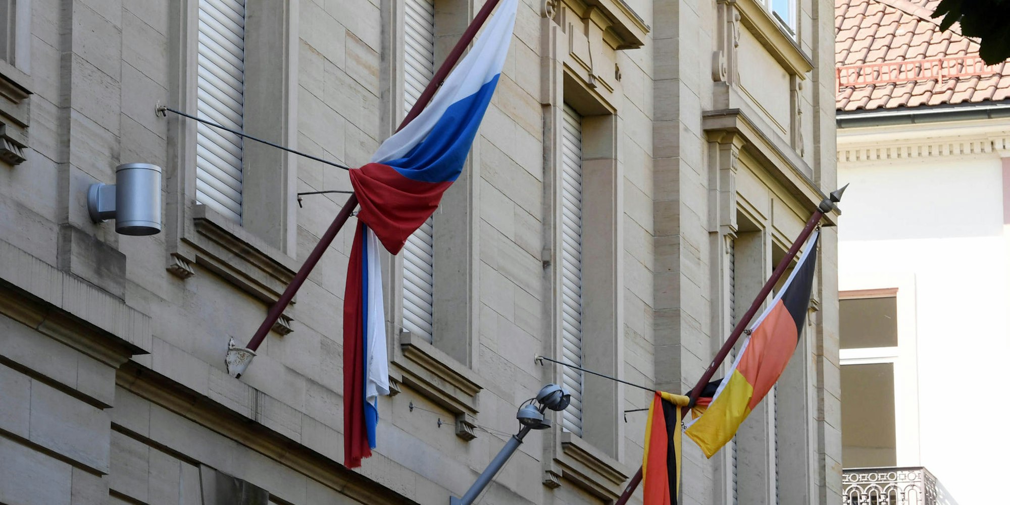 1053648RusslandDeuFlaggen