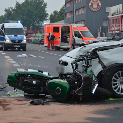Unfall_MBStraße_PIXEL