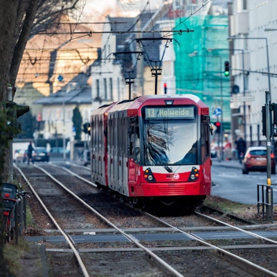 KVB-Bahn Symbolbild Linie 13