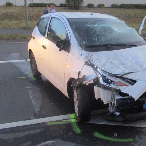 Unfall Kölner Straße