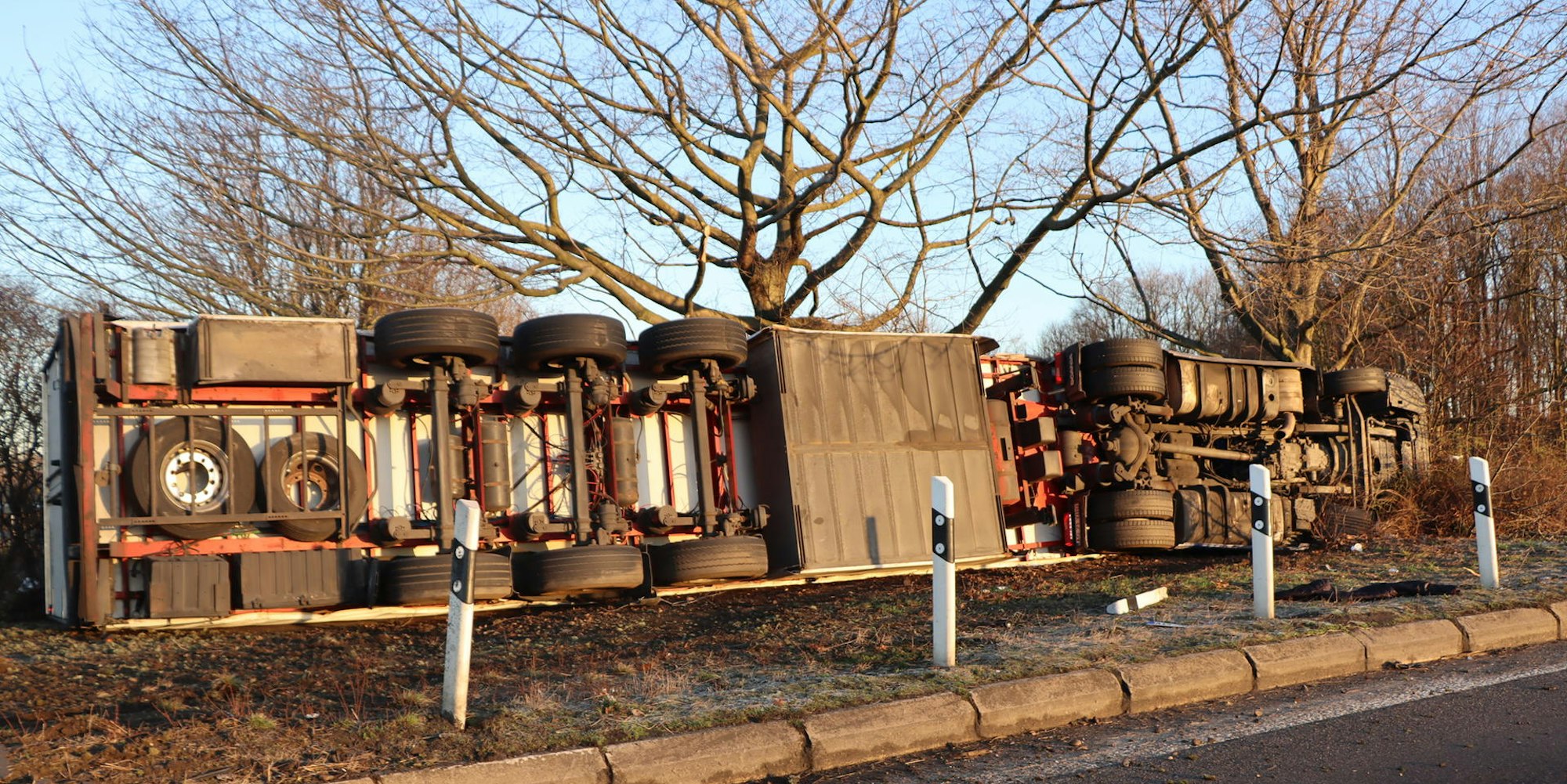 20220227-bru-mkl-lkwunfall-9