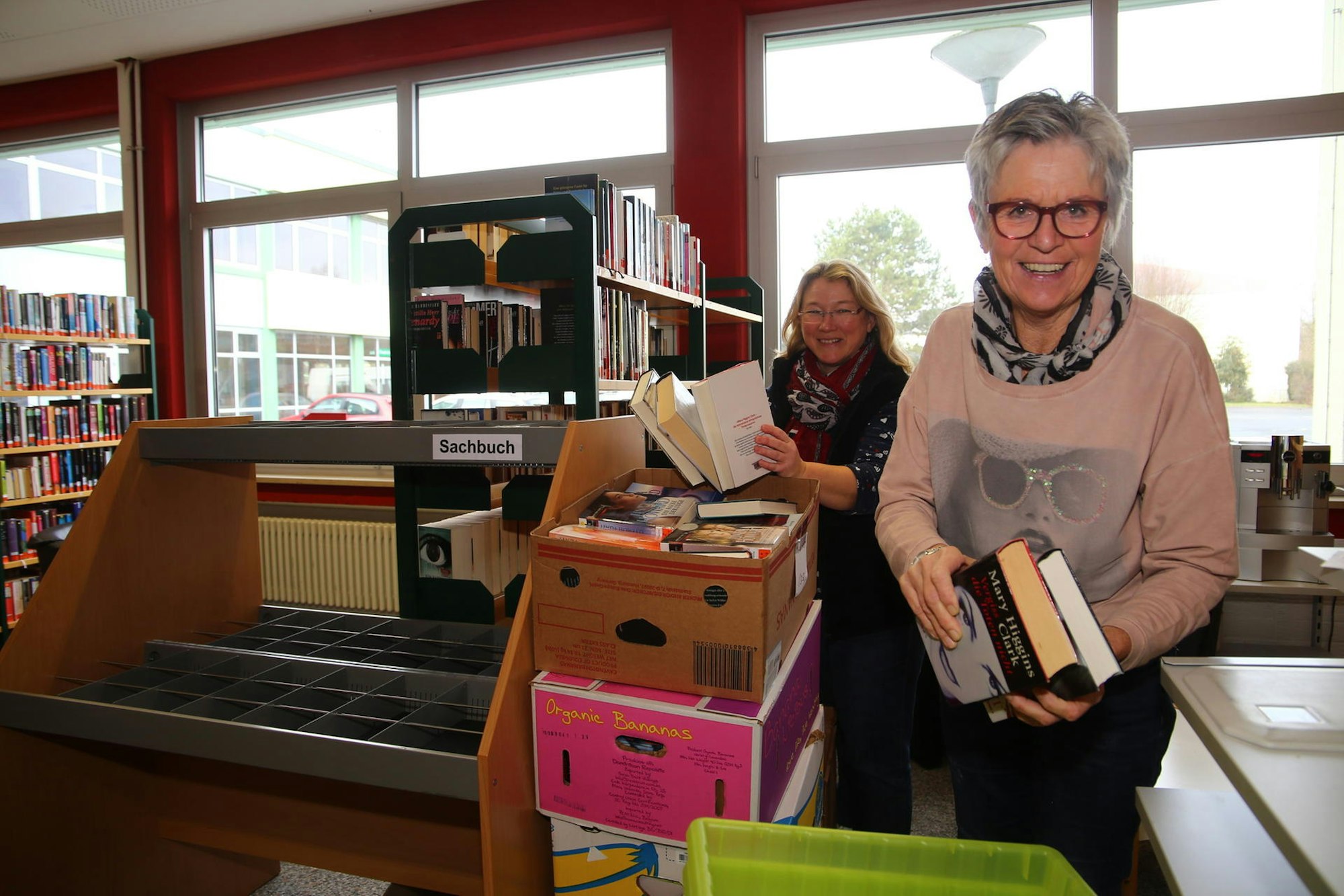 Kall_Bibliothek_Umzug_3