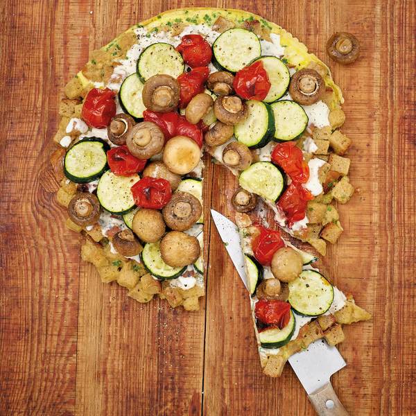Herzhafte_Torte_mit_Gemüse_aus_altem_Brot
