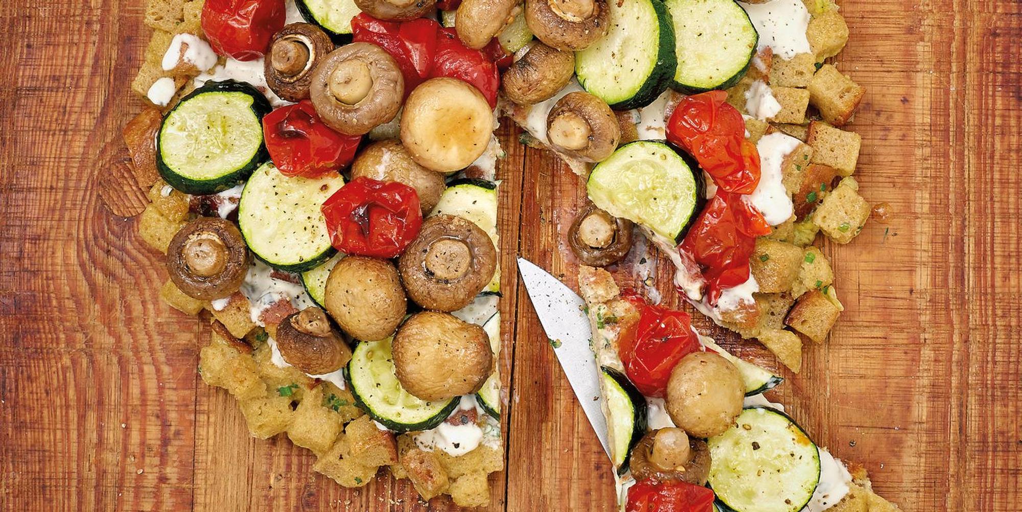 Herzhafte_Torte_mit_Gemüse_aus_altem_Brot
