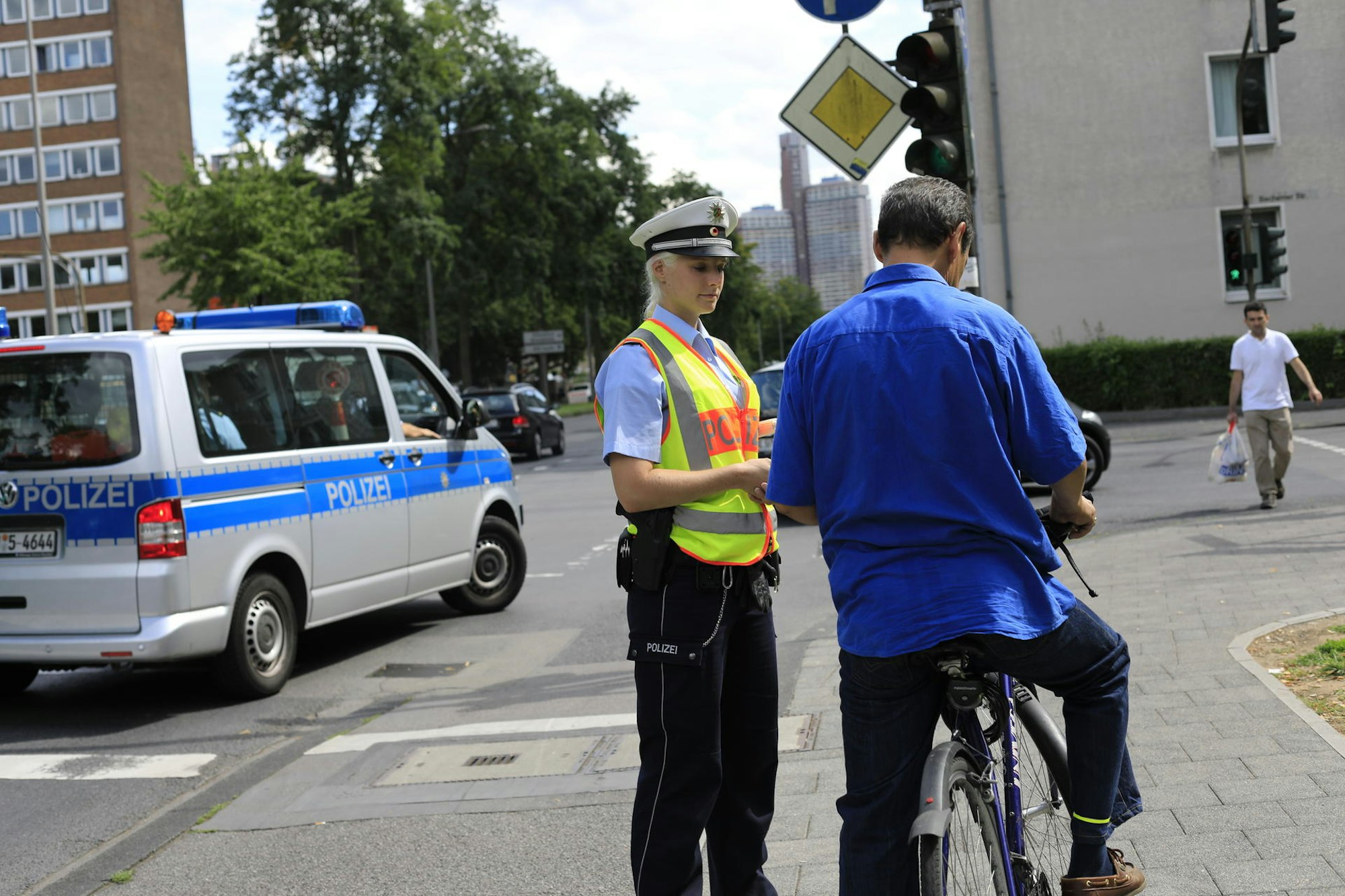 kra_polKontrolleRad003