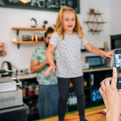 Symbolbild Mutter Foto Kind