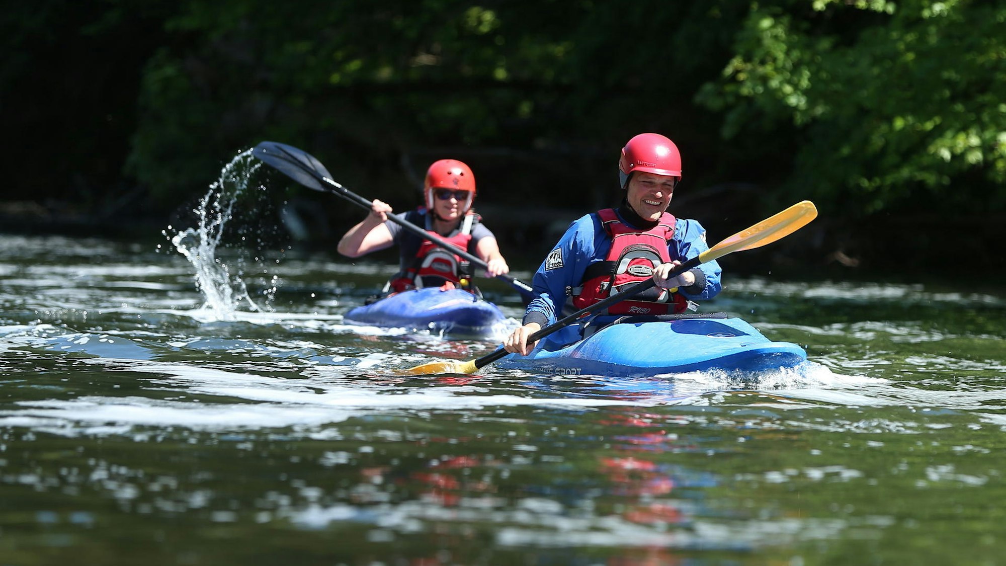 Kanufahrer auf der Wupper