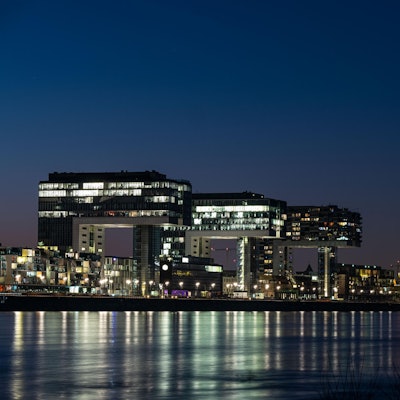 Köln Nacht Kranhäuser Dom dpa