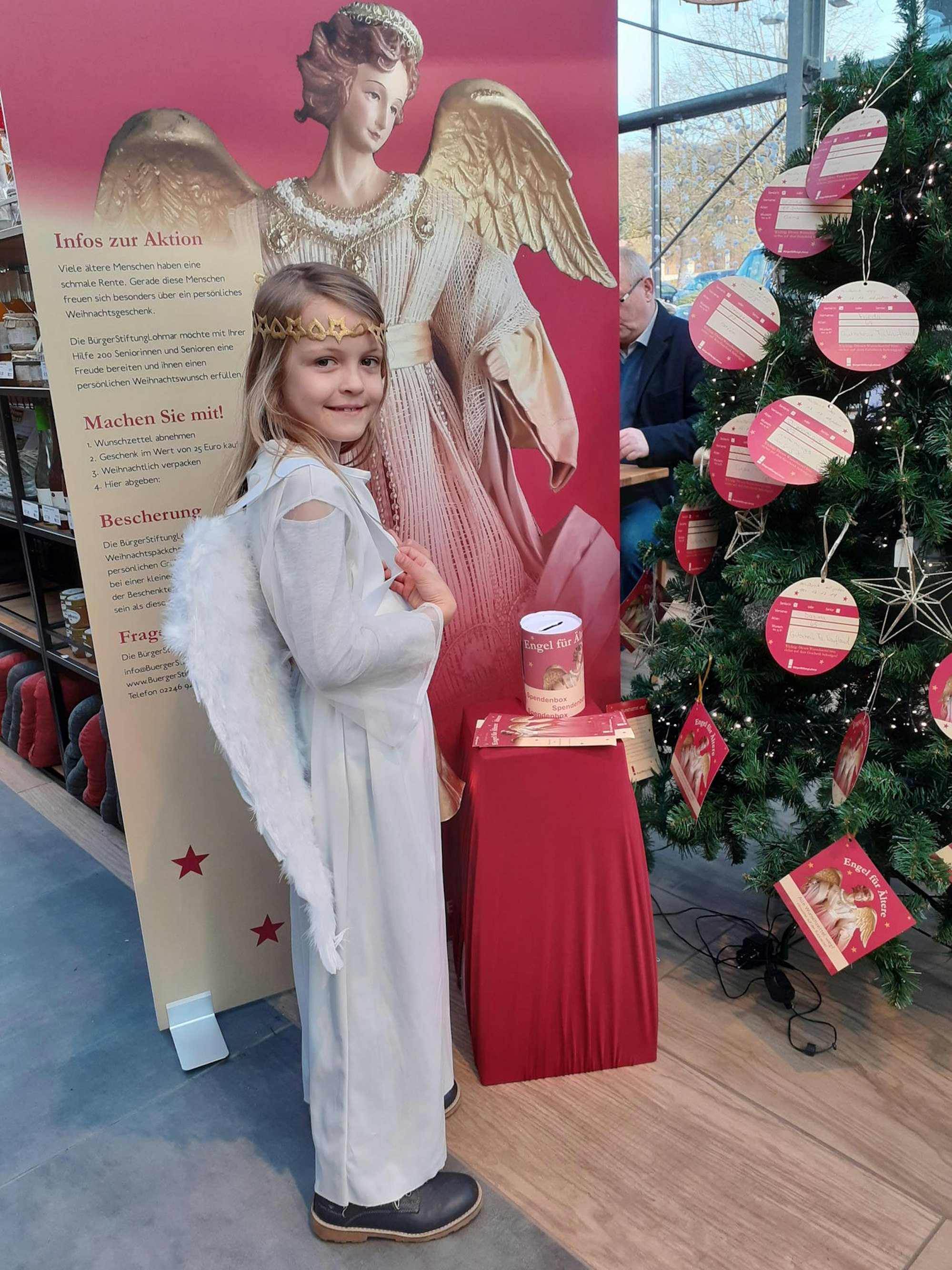 Lohmar_Kind_Engel_Wunschbaum (1)