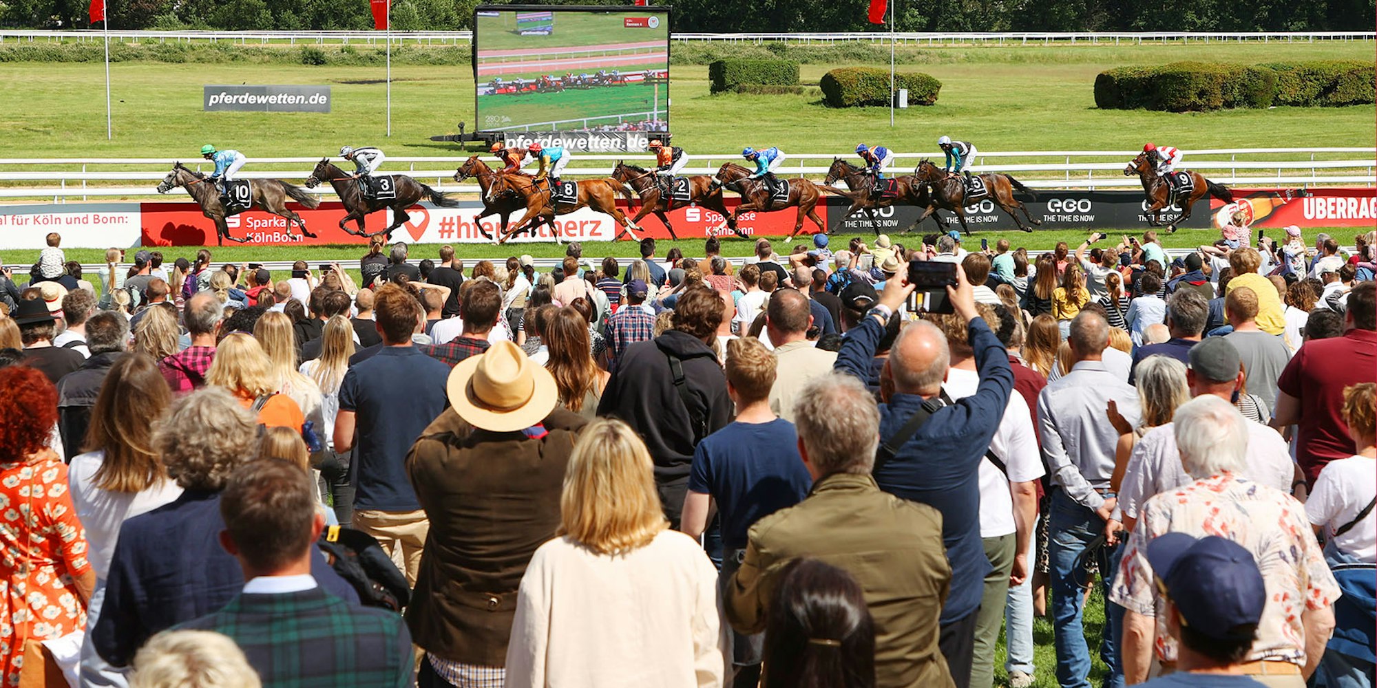 Impressionen Renntag 6. Juni Weidenpescher Park_K.-J. Tuchel