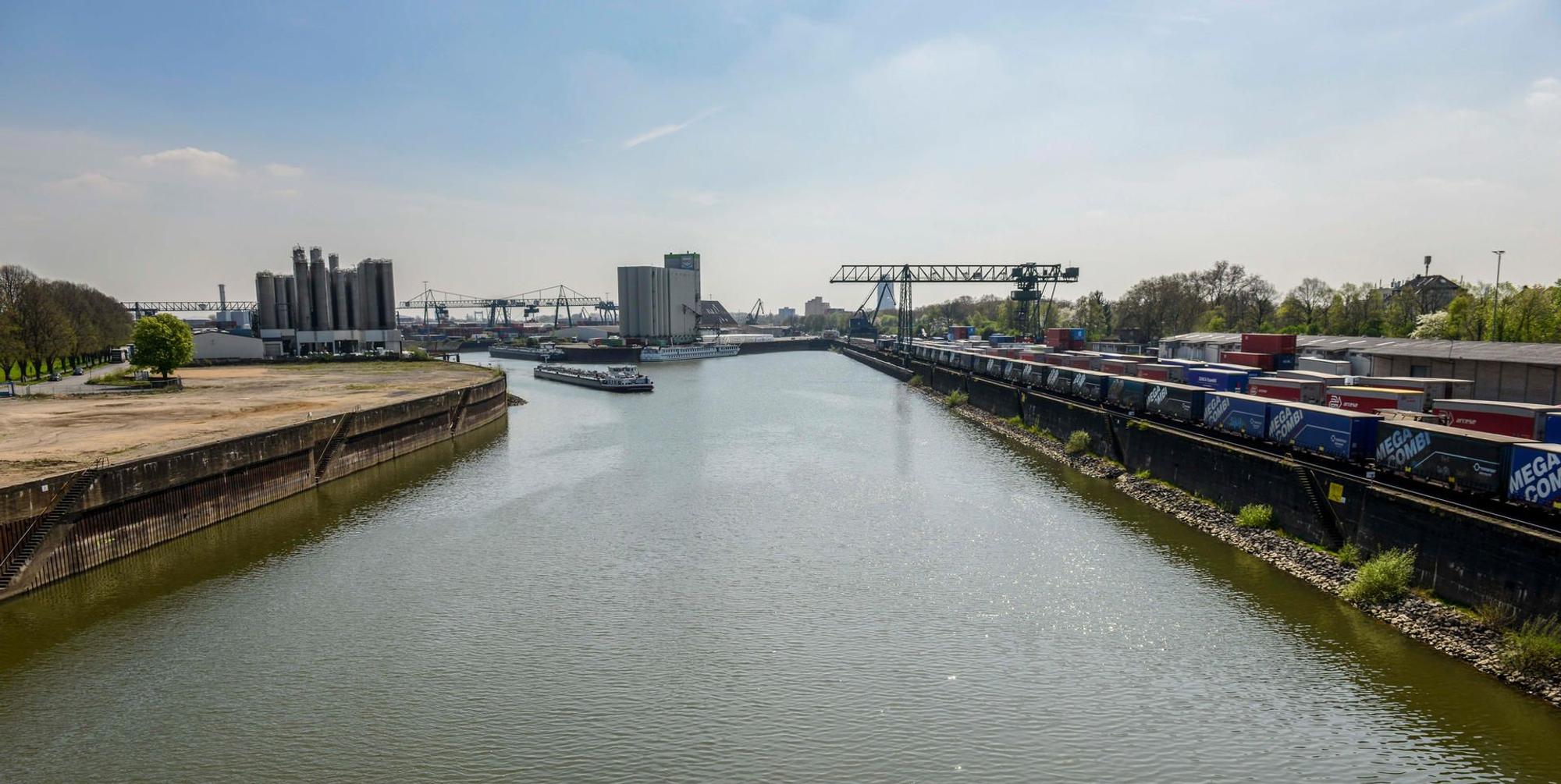 Niehler Hafen 2018 WEISER