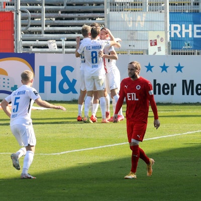 A512FC95-0C0E-41F0-A924-EA7E7F6CCE5F