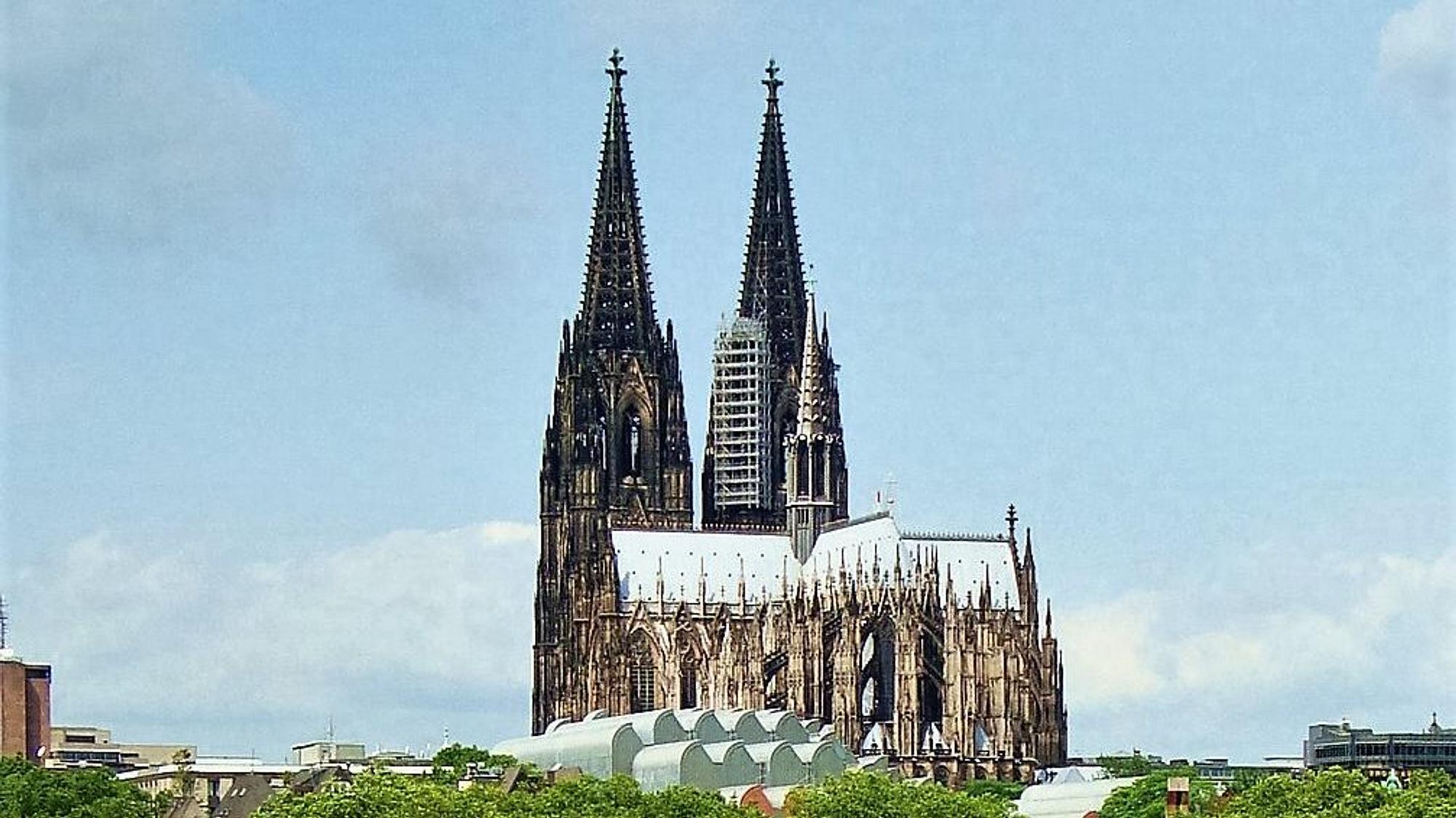 Leserinnen und Leser haben Fotos vom Kölner Dom eingesendet, nachdem Fotografen des „Kölner Stadt-Anzeiger“ Tipps gegeben haben.