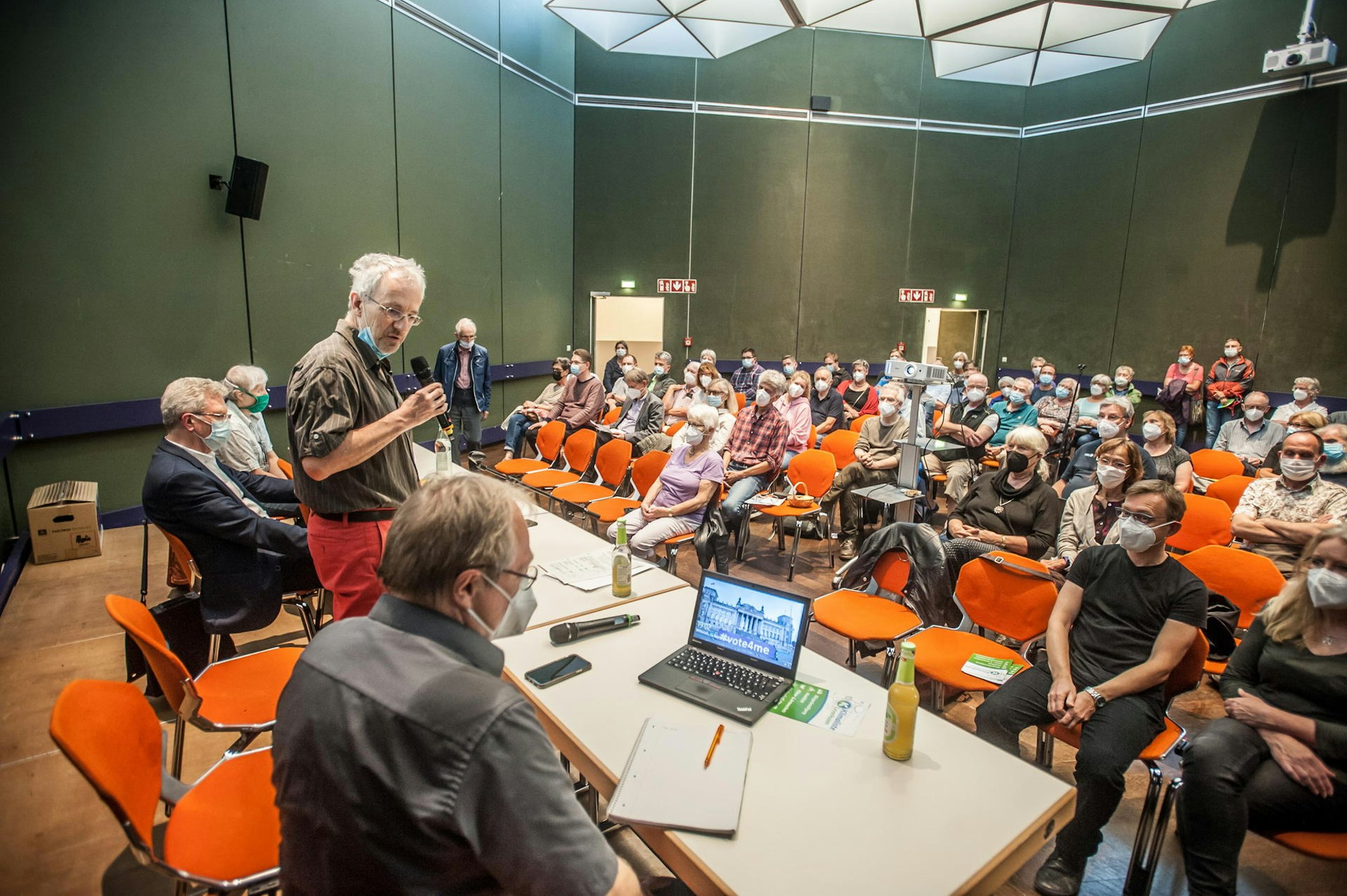 diskussion-explosion_leverkusen09152021ALF_8841