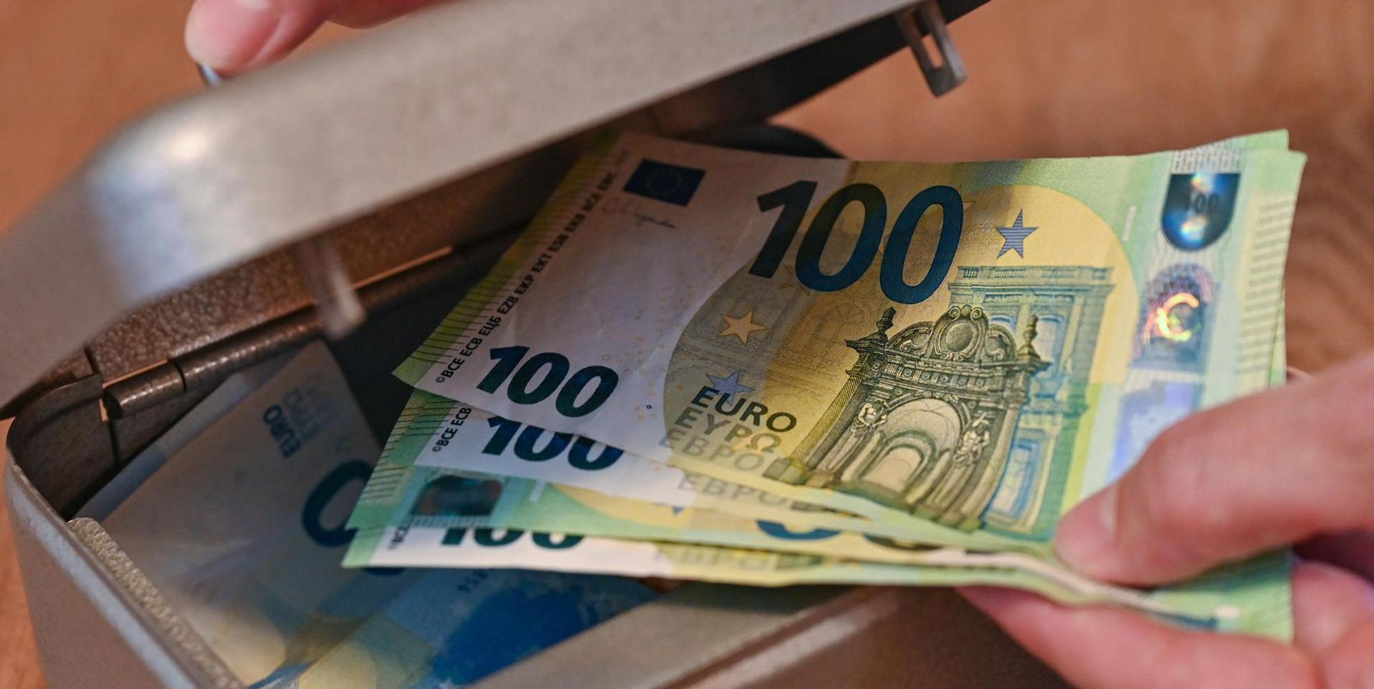 Geld dpa