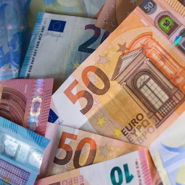 Bargeld Symbolbild