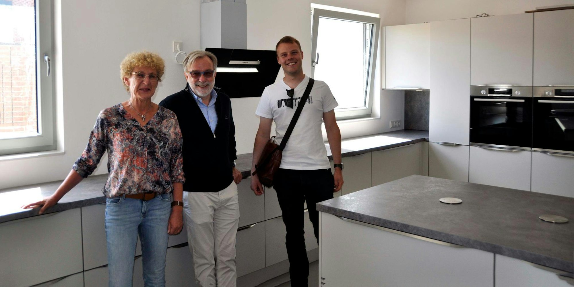 0525fr02 Küche Villa Zündfunke (18a)