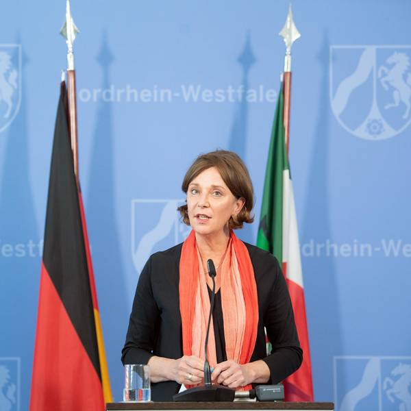 Yvonne Gebauer in der Kritik