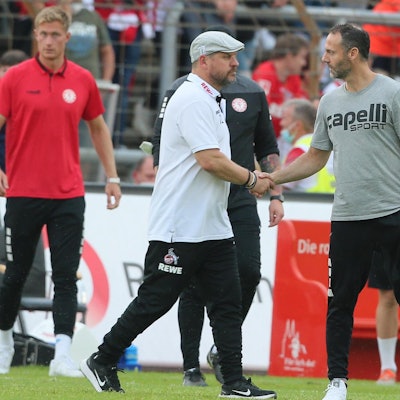 D51C4240-8E00-4FF9-B7C3-2306C9C59655