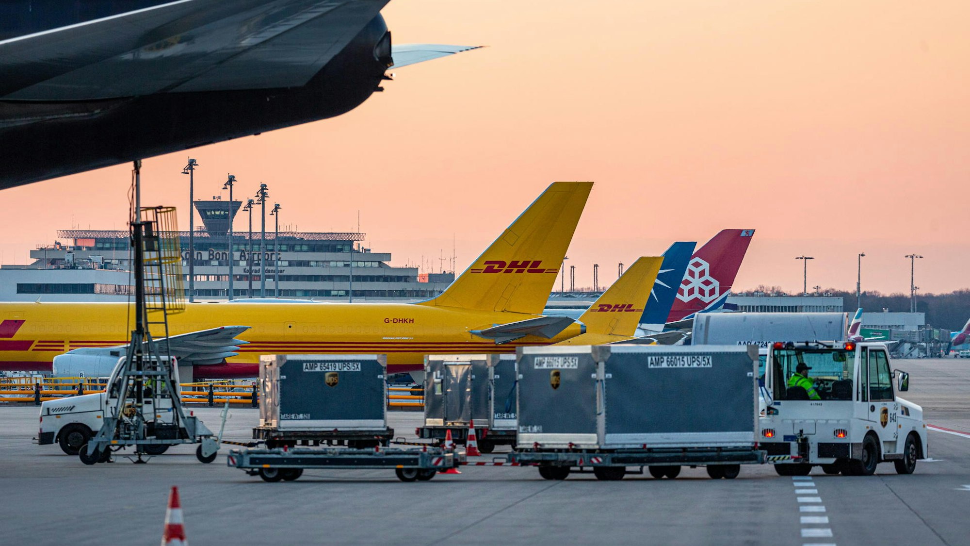 Das Rollfeld am Flughafen Köln/Bonn.