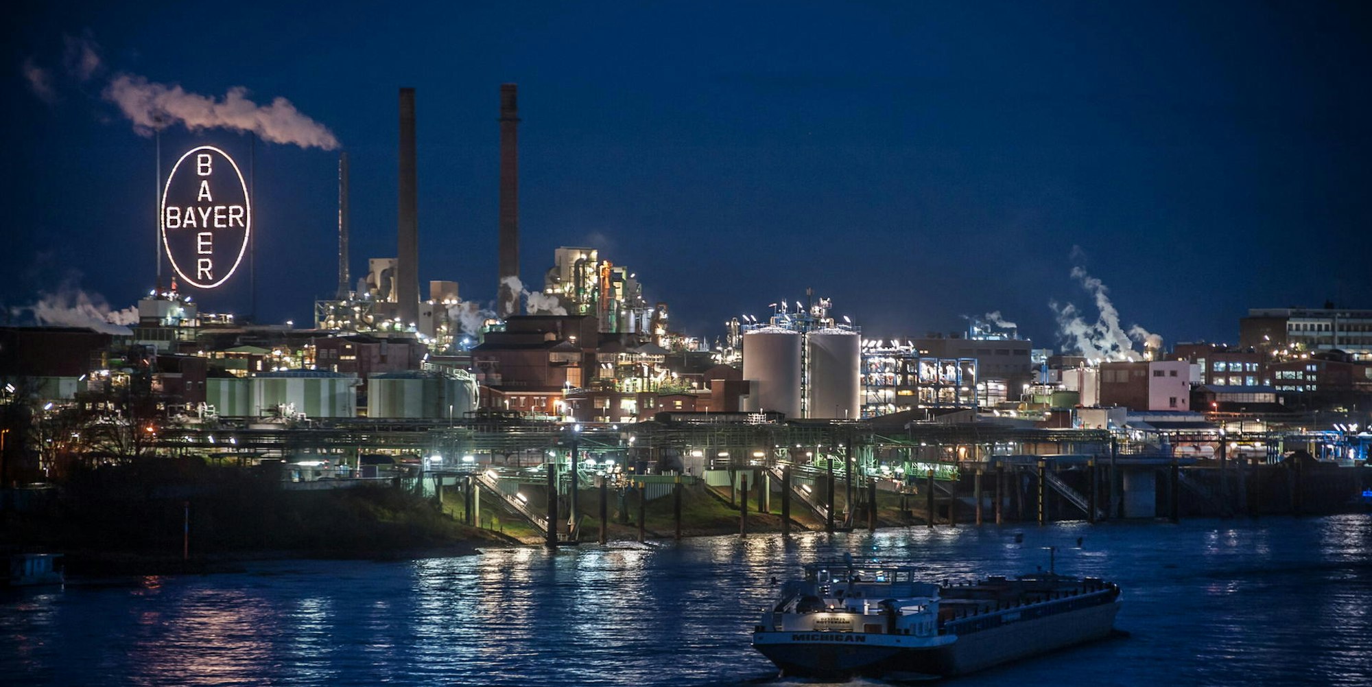bayer-bei-nacht