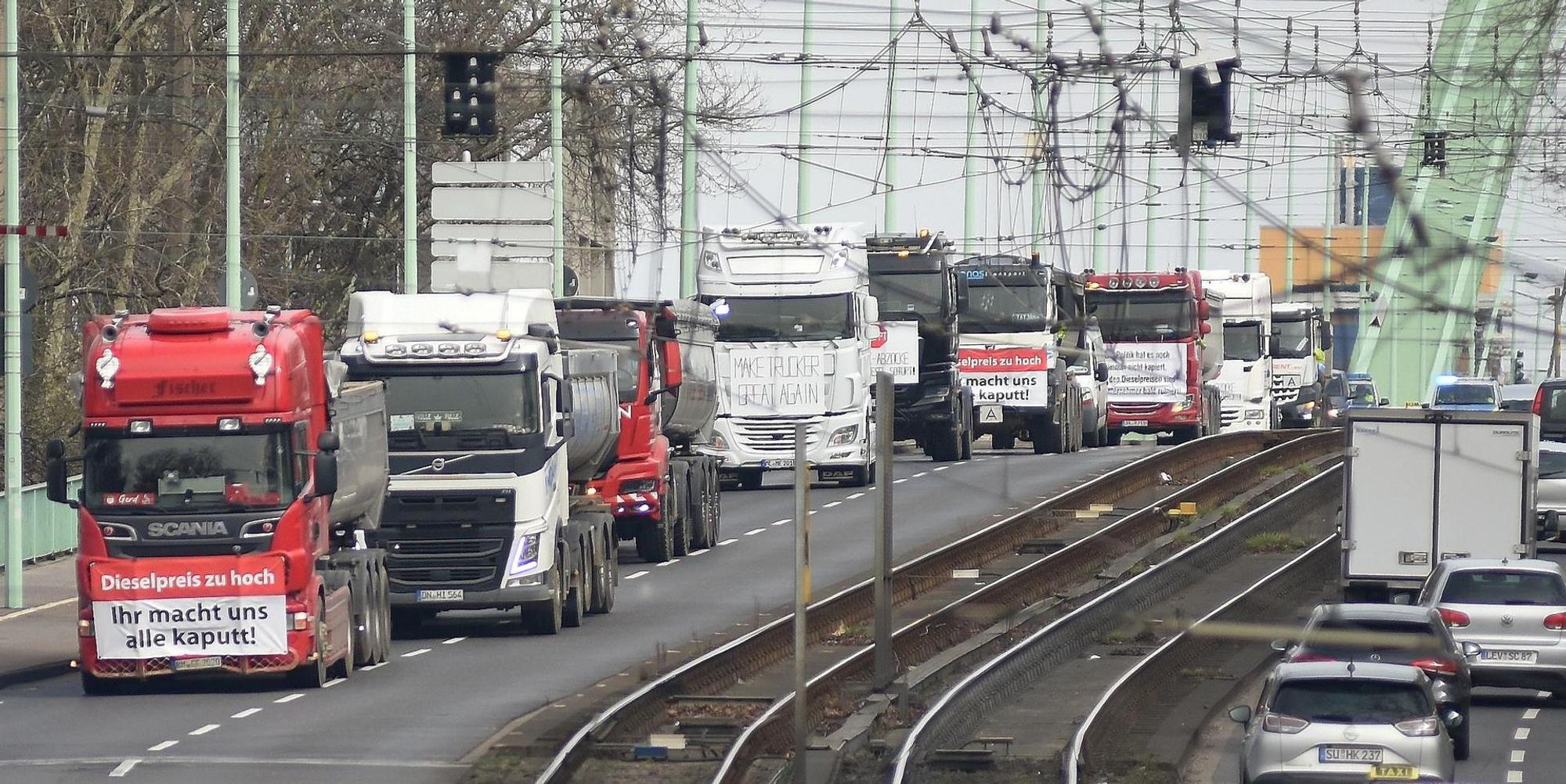 Lkw-Demo Severinsbrücke