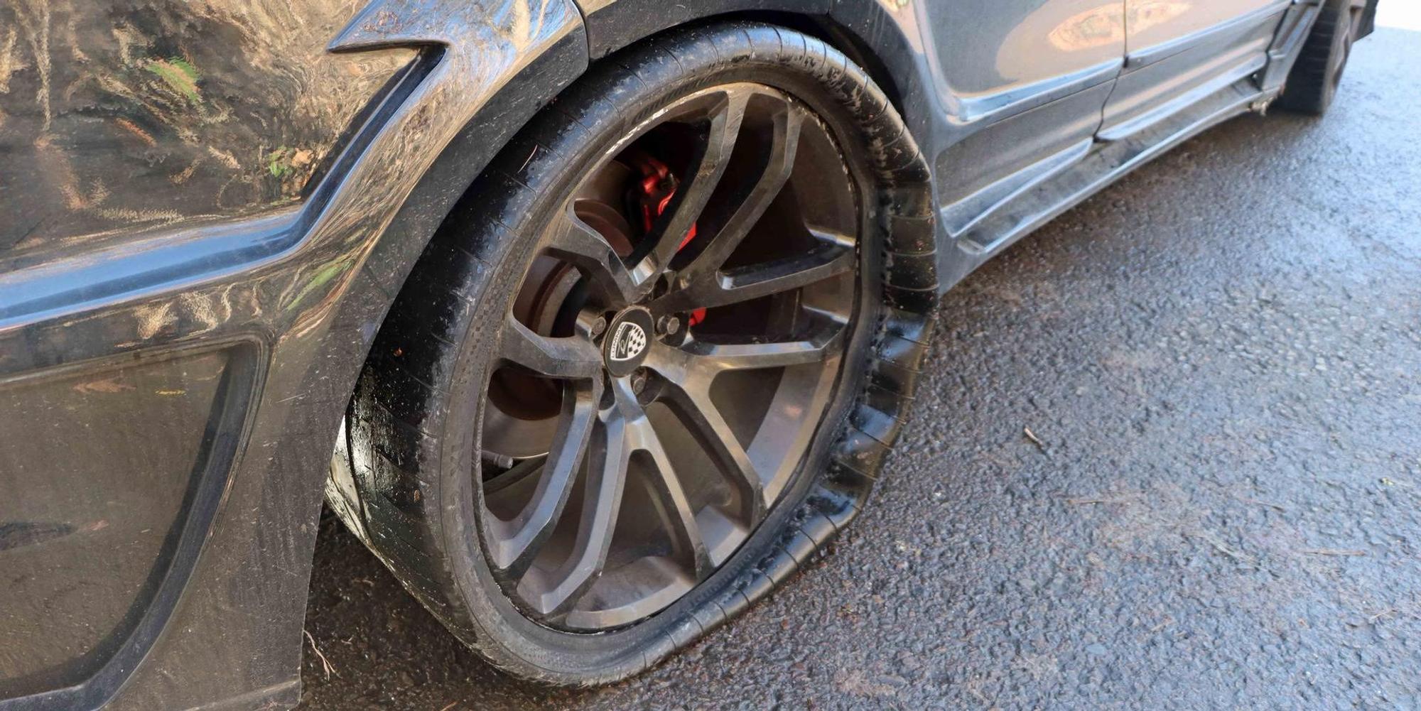 Kaputter_Porsche_stillgelegt1