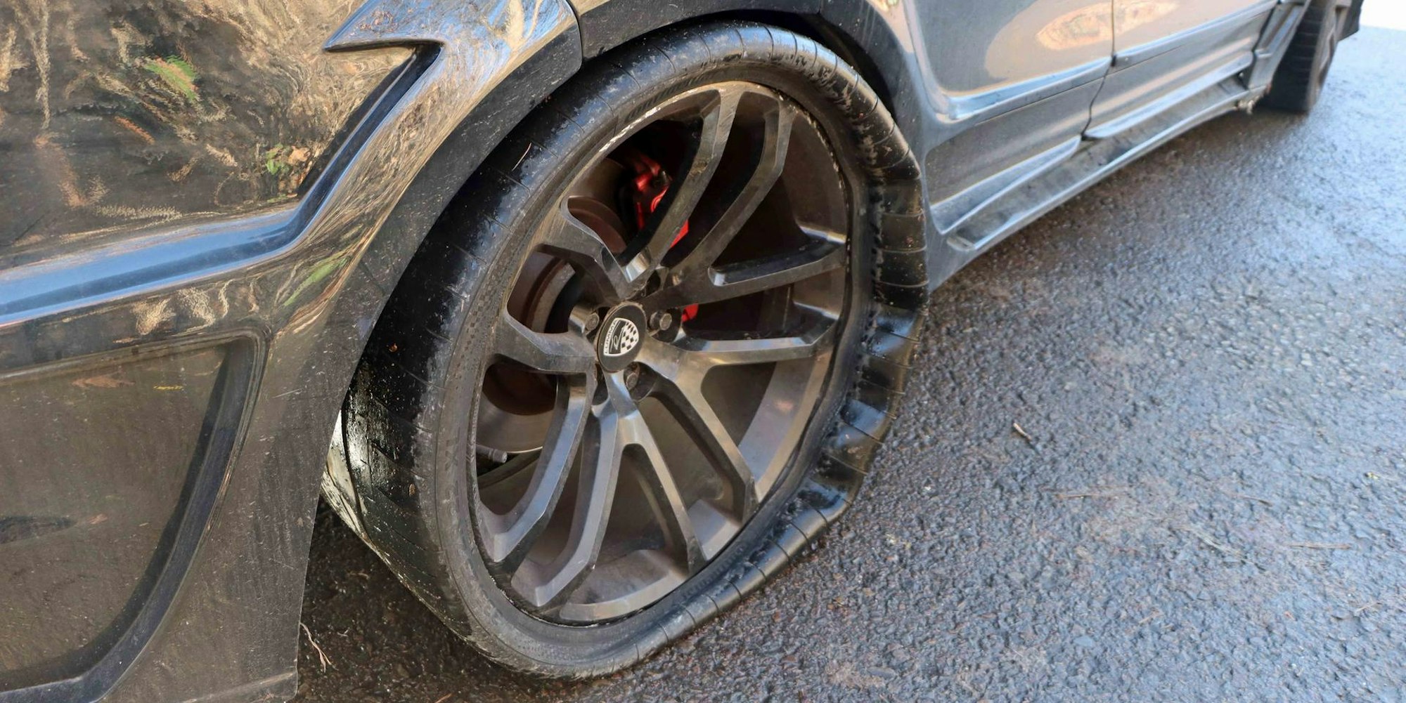 Kaputter_Porsche_stillgelegt1