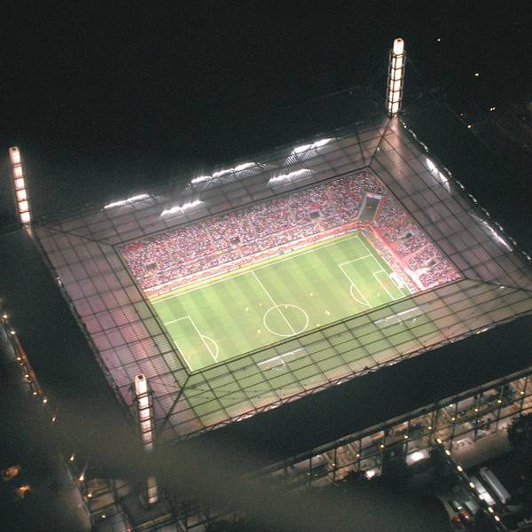 adventskranz-rheinenergiestadion001