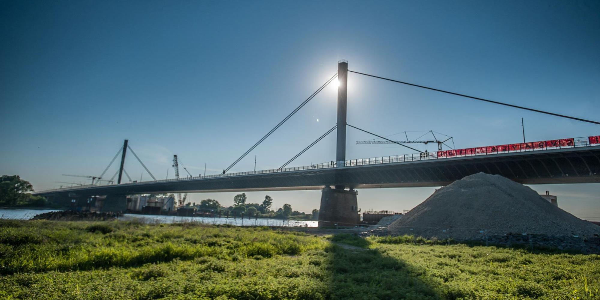 leverkusen-rheinbruecke-_ALF_1610