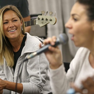 Helene Fischer mit ihren Tänzern.